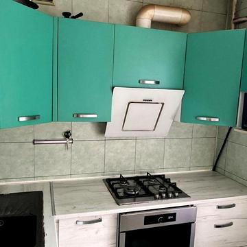 2 кімнатна квартира Бровари, Торгмаш.  Перший поверх. Тихий район