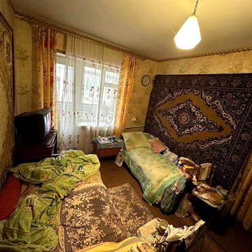 (3) Продам 3-кімнатну квартиру в смт. Турбів 0691