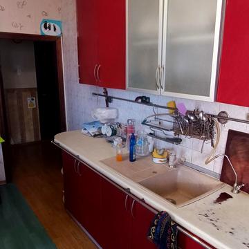 Академіка Корольова вул., 81