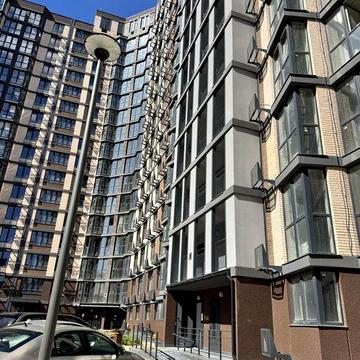 1 комгатная 42 метра Дом СДАН  К центру 5 минут РАССРОЧКА Паркинг Генератор