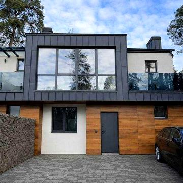 Продаж котеджу у Брюховичах 130 м² + горище 45 м² у закритому котеджному містечку GreenL Поруч сосновий ліс, тиша, свіже повітря.