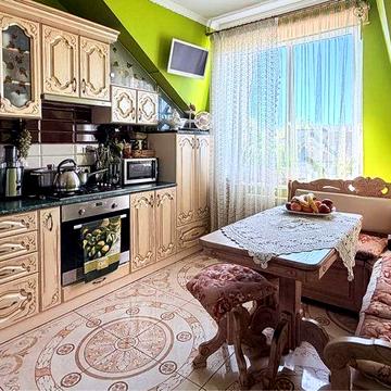 Продається дворівнева 3-кім квартира у центрі міста Дрогобича