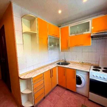 В продажу 2 кімнатна квартира біля метро Перемога, Олексіївка