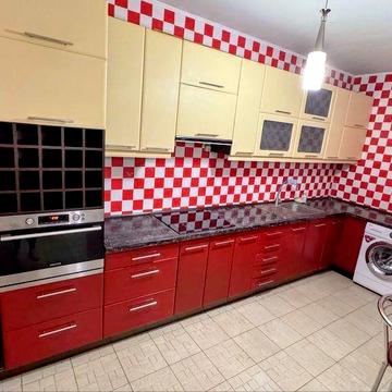 Сдам Большую 2х комн. на ж/м КРАСНЫЙ. КАМЕНЬ, новый дом