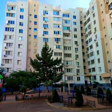 Продам 1 кім. Квартиру 47кв.м з ексклюзивними меблями біля Малиновського ринку