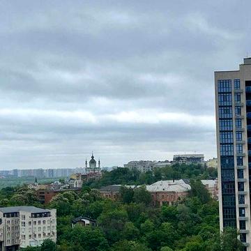 Довгострокова оренда 2 к кв на вул. Кудрявській, метро Золоті ворота
