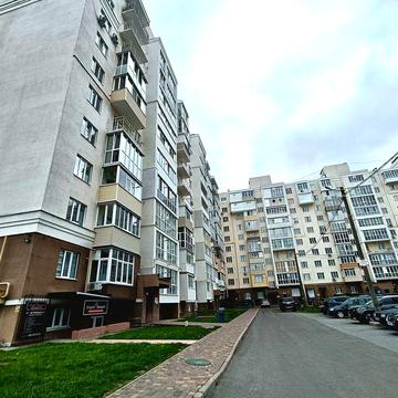 Однокімнатна. Незалежності, 15.