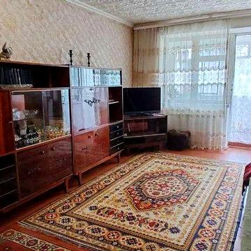Продам 2-х комнатную квартиру возле Дома мебели Можно по программе