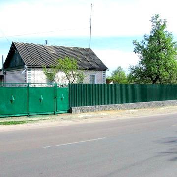 Будинок Радомишль вул. Житомирська всі зручності центральні комунікації  16 сот