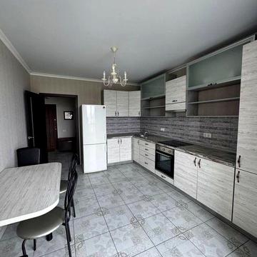 Оренда 1к квартири, Виставка