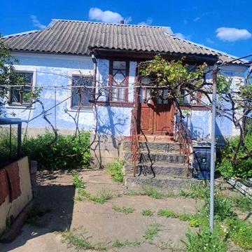 Будинок в с.Костянтинівка 0,15 га