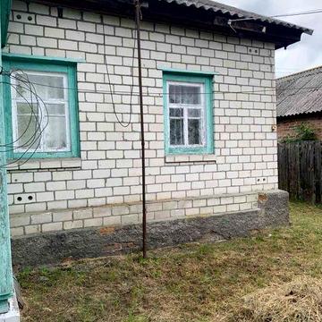 Продам дачний будинок в мальовничому місті
