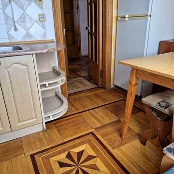 Позняки 5 хв пішки. ОРЕНДА гарної 2-ї кв. Вул. Мішуги 1/4. 4 поверх.
