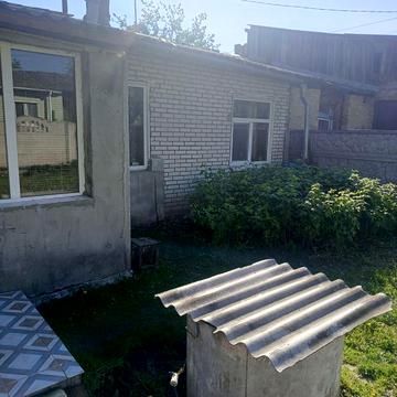 Продається частина будинка,статусом 2 кімнатної квартири.