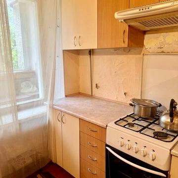 Продам 2 кім Довженка