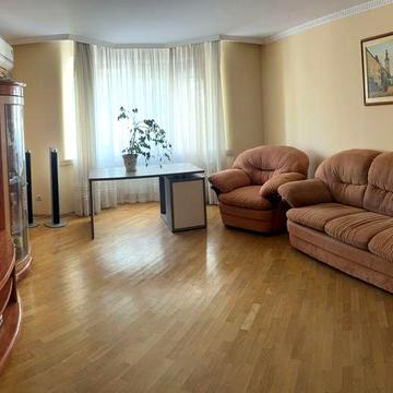 Продається 3 кім квартира 97м.кв по вул. Липова, Центр