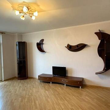 Сдам 2 к.квартиру Киевский р/н ул.Тополиная р-н Вузовский