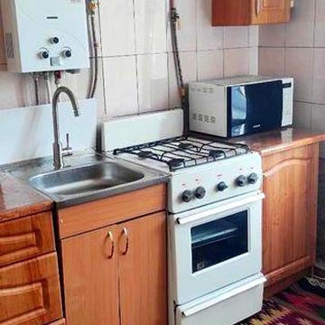 Продам 1 комнатную квартиру на РОКОВАТОЙ ул.Д.Войчишина 14