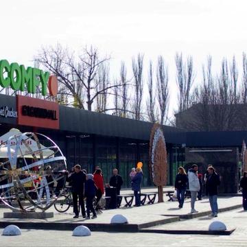 Оренда 129 кв, Федора Караманиць (Ватутіна) 61, 2 кімн, поверх 3/5
