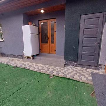 Продається будинок із працюючим бізнесом