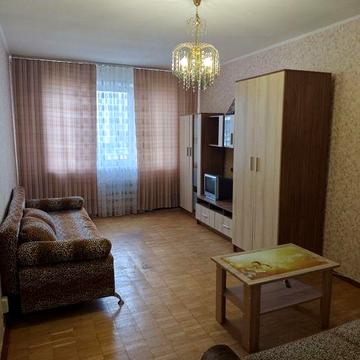 Власник! Метро Деміївська 5 хв . Здам затишну квартиру на вул.  Голосіївській, 4
​Без комісії для орендаря!
​Шукаєте комфортне житло біля метро та пар