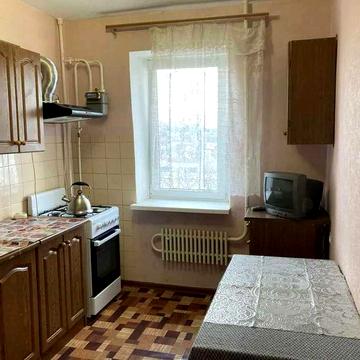 Сдаю 2 комнатную квартиру в Центре ул. 1 - Слободская