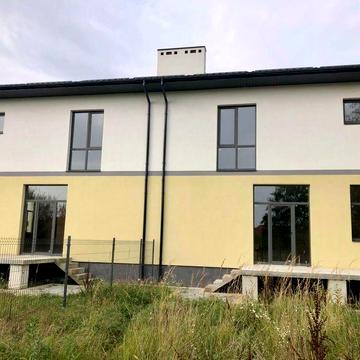 Продаж будинку в Конопниці