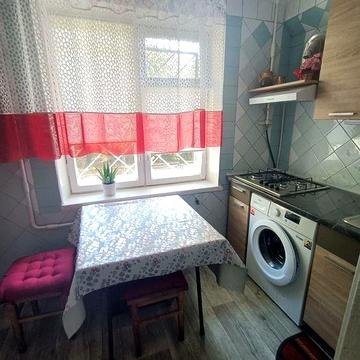 Оренда 1 к.Богатирська 18 .