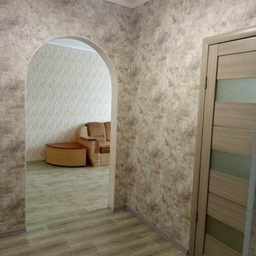 Продам двокімнатну квартиру в центрі міста.