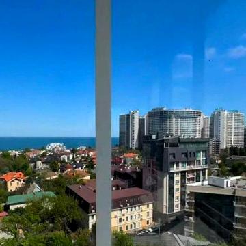 Продаж 2-к квартири з видом на море на 8 ст. Фонтану! Цегляний спецпроєкт, роздільні кімнати, балкон. Підходить під ваучер та держпрограми