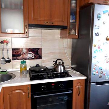 Продам 2 комнатную квартиру на Интернате ,