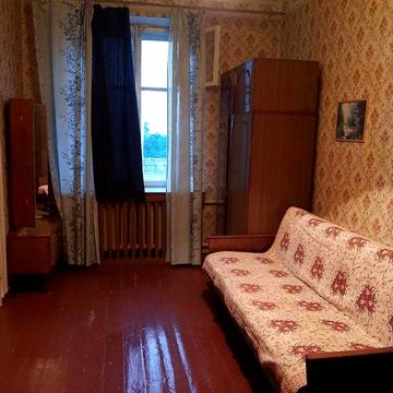 Продам 3 комн.кв.пгт.Пересечное .Гараж.Сарай с погребом  в подарок 18700уе