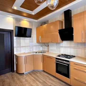 Продам 3к квартиру з автономним газовим опаленням, Центр, Гідропарк