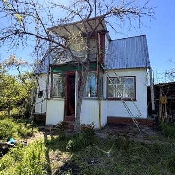 Продається дача з газом біля річки в Бобровському-2 масиві