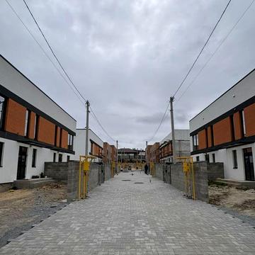 Котедж на Кулика і  Гудачека