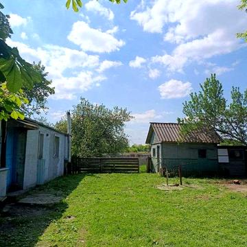 Будинок з ділянкою 60 сот