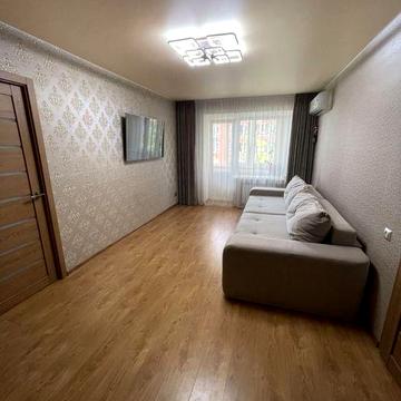 Продается 2-х комн. кв. в центре