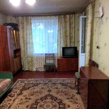 Здається однокімнатна квартира в оренду 1 поверх 14 поверхового будинку
