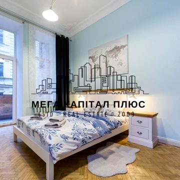 Богдана Хмельницького вул., 36