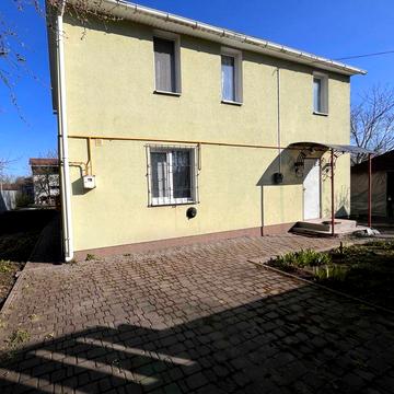 Продаж дачного будинку  96 кв.м