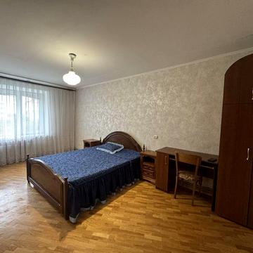 Продаж 3 кімнатної квартири з індивідуальним опаленням ! Вул. Академічна