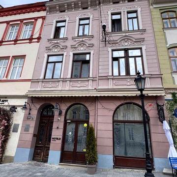 Продаж квартири на Площі Ринок 39  Саме серце Львова