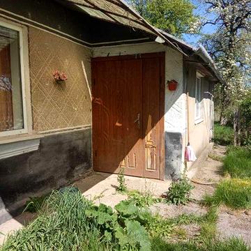 Хутір з 1 гектаром та угіддями