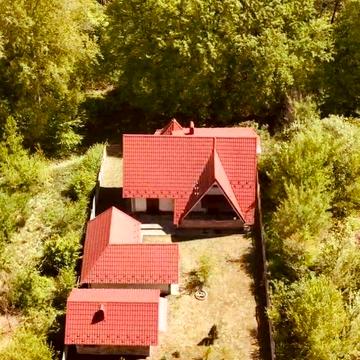 Продається садовий будинок у мальовничій місцевості в Івано-Франківській області