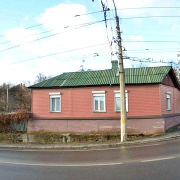 Окремий будинок з приватизованою ділянкою від власника (центр)