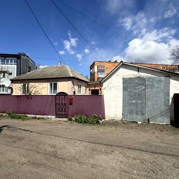 Будинок по вулиці Березанська район райлікарні