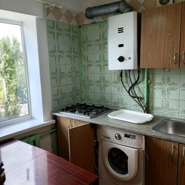 Сдам уютную 3 х комн кв.с гаражомв районе И Мазепы,правый.