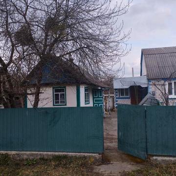 Продаєця будинок