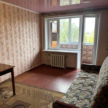 Продам 3-кімнатну квартиру з індивідуальним опаленням.