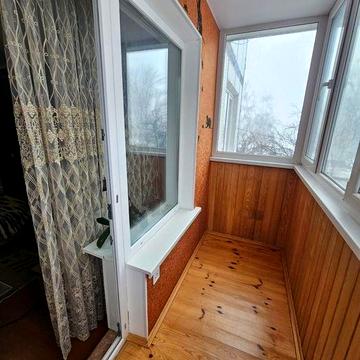 Продам 2-х кімнатну квартиру в центрі міста